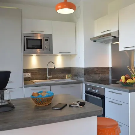 Saint-raphael 3p Spacieux Avec Piscine, Climatisation Et Garage - Fr-1-226a-195 Apartment *